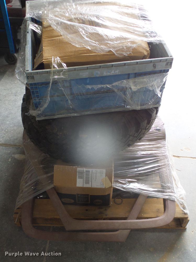 image for item DJ7501 1955 Ford F100  flatbed pickup truck