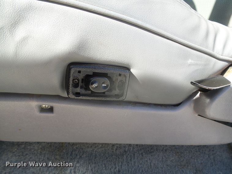 image for item DJ7539 1994 Ford Bronco XLT  SUV