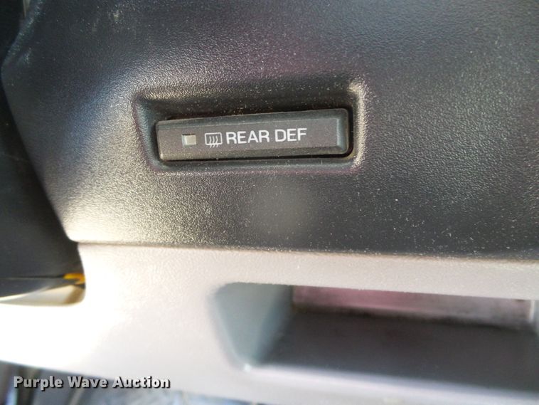 image for item DJ7539 1994 Ford Bronco XLT  SUV