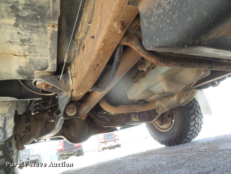 image for item DJ7539 1994 Ford Bronco XLT  SUV