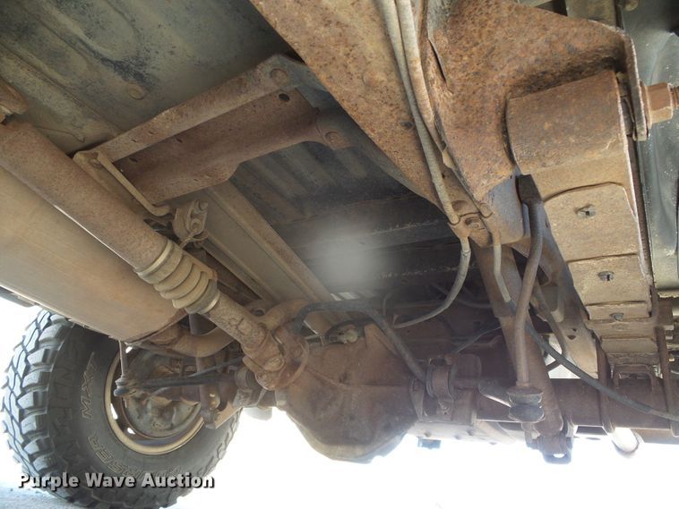 image for item DJ7539 1994 Ford Bronco XLT  SUV