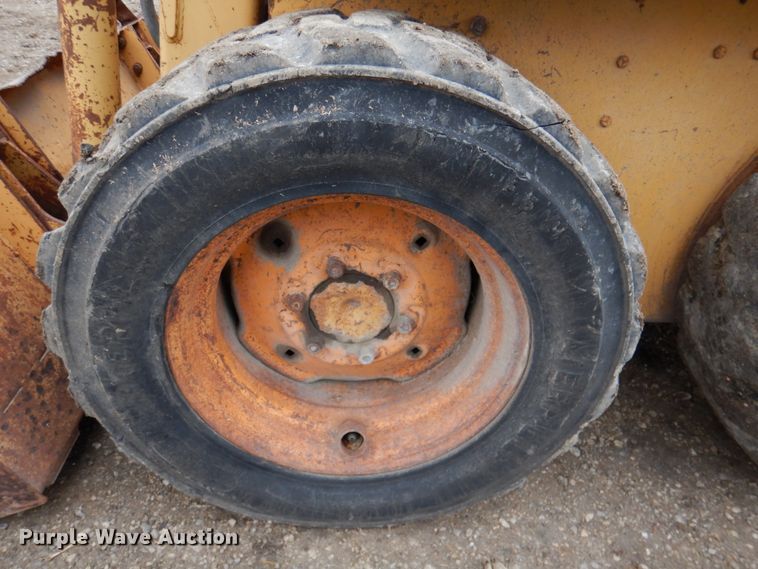 image for item DK1251 Case 1835B  skid steer loader