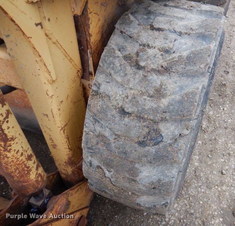image for item DK1251 Case 1835B  skid steer loader