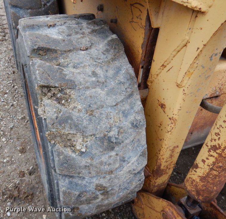 image for item DK1251 Case 1835B  skid steer loader