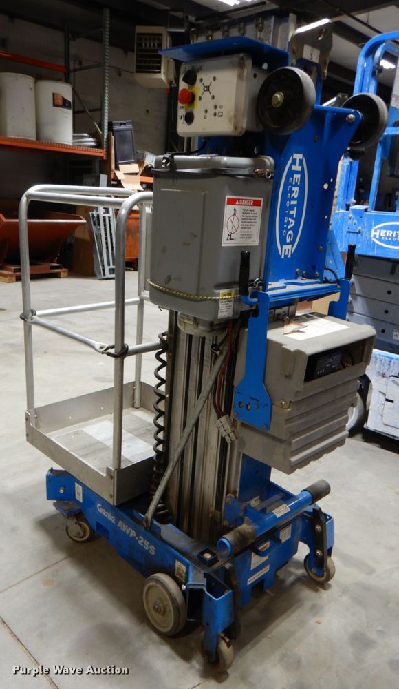 image for item DK1261 2007 Genie AWP-255  vertical lift