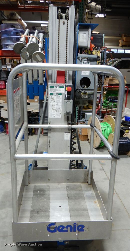 image for item DK1261 2007 Genie AWP-255  vertical lift