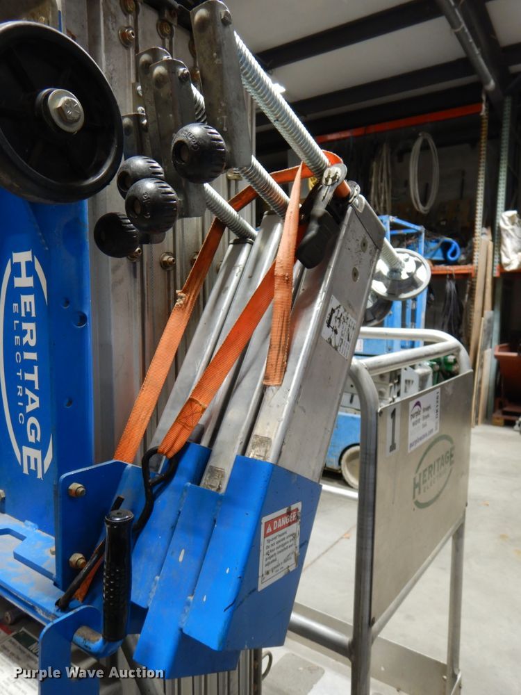 image for item DK1261 2007 Genie AWP-255  vertical lift