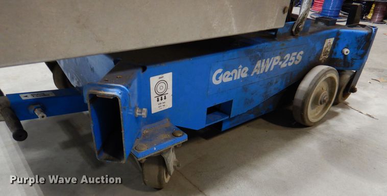 image for item DK1261 2007 Genie AWP-255  vertical lift
