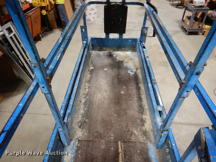 image for item DK1262 Genie GS2632  scissor lift