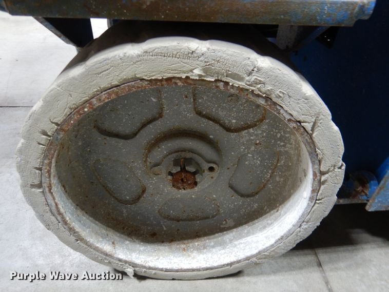 image for item DK1262 Genie GS2632  scissor lift