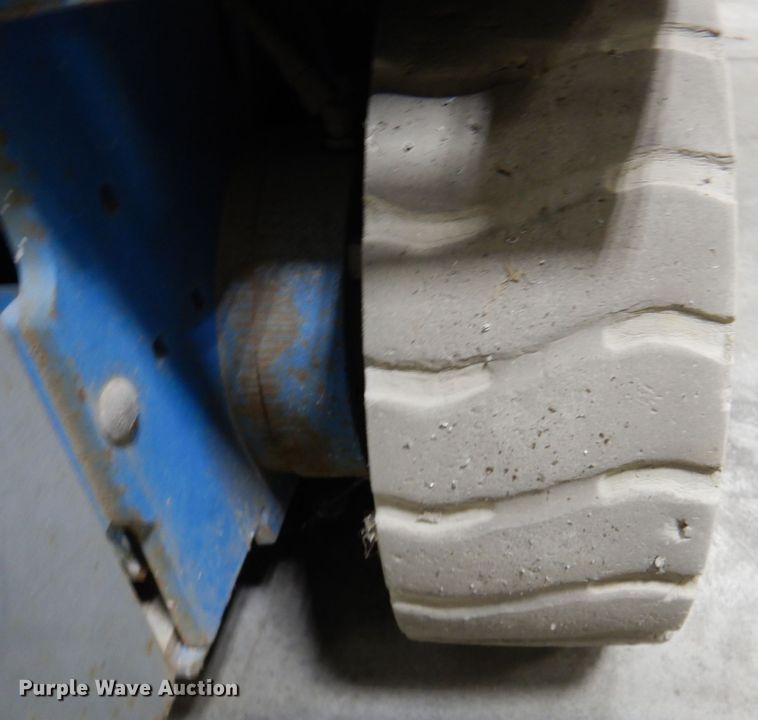 image for item DK1262 Genie GS2632  scissor lift