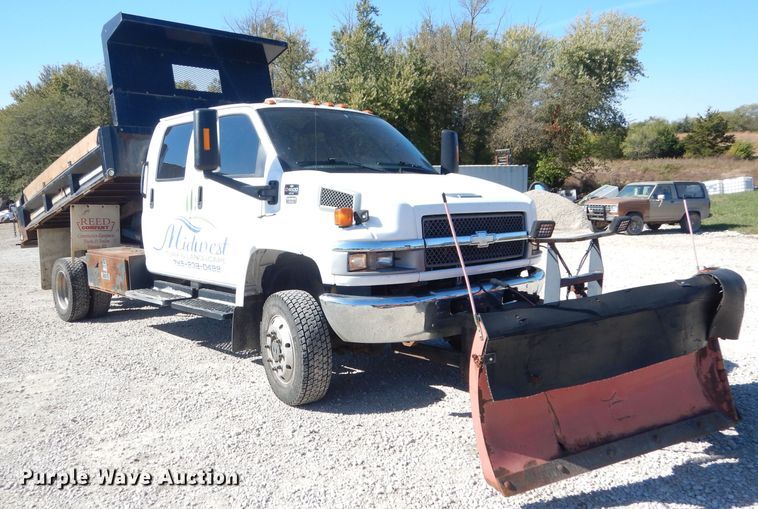 image for item DK3089 2005 Chevrolet C4500  Crew Cab dump truck