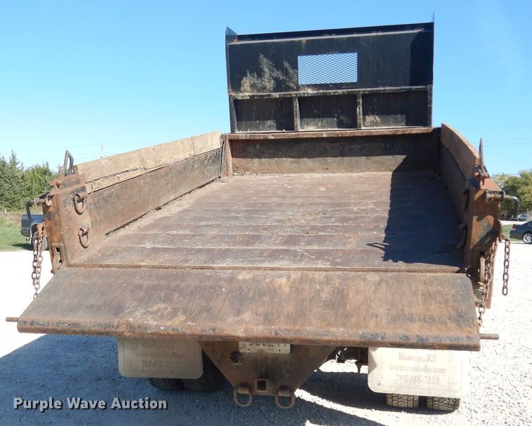 image for item DK3089 2005 Chevrolet C4500  Crew Cab dump truck