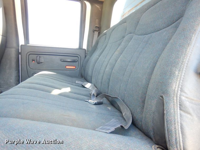 image for item DK3089 2005 Chevrolet C4500  Crew Cab dump truck