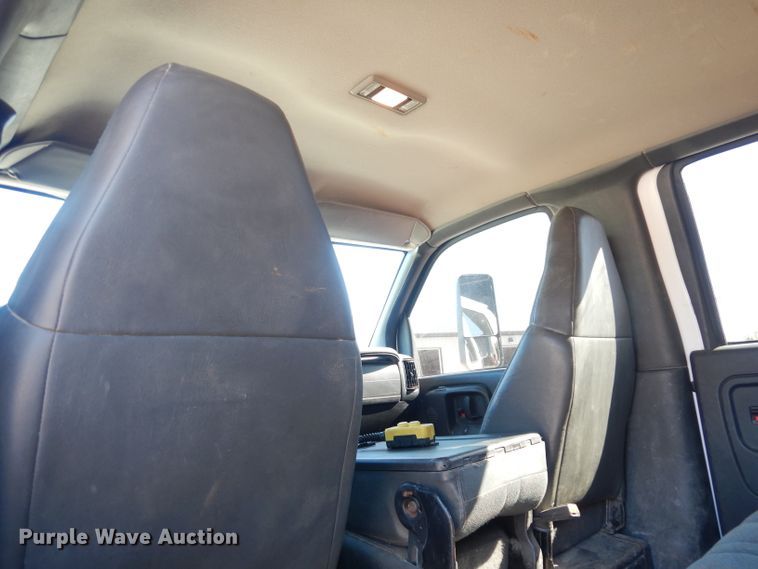 image for item DK3089 2005 Chevrolet C4500  Crew Cab dump truck