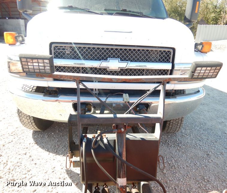 image for item DK3089 2005 Chevrolet C4500  Crew Cab dump truck