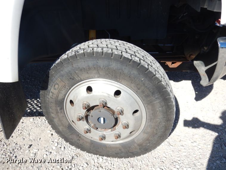 image for item DK3089 2005 Chevrolet C4500  Crew Cab dump truck