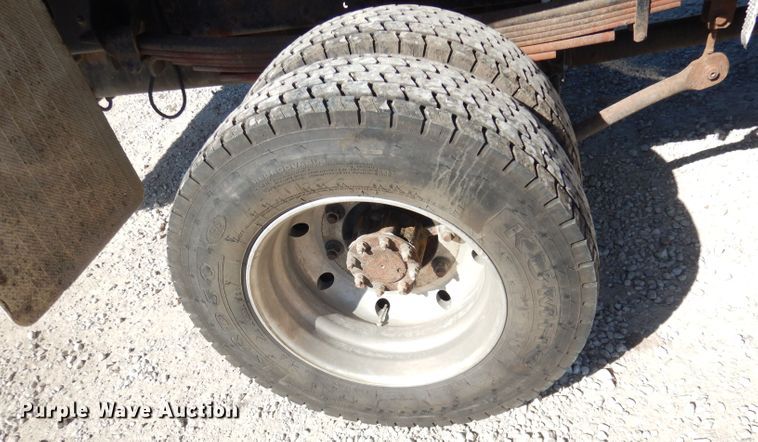 image for item DK3089 2005 Chevrolet C4500  Crew Cab dump truck