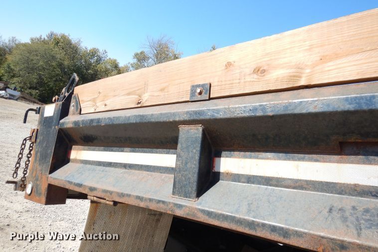 image for item DK3089 2005 Chevrolet C4500  Crew Cab dump truck