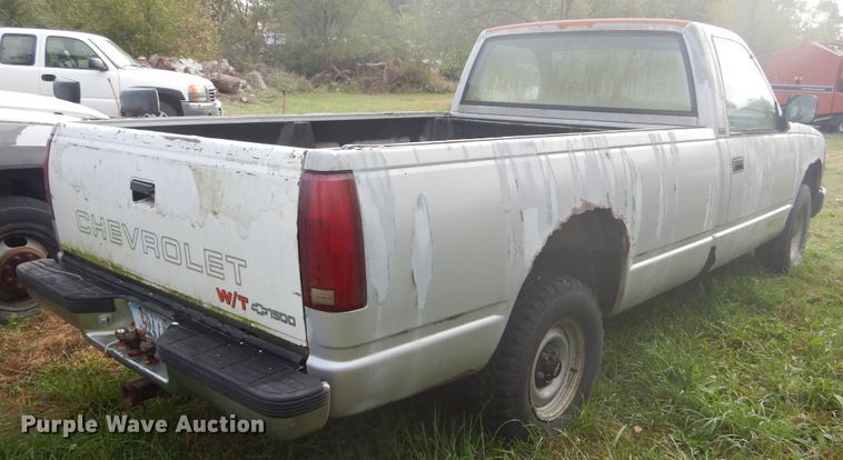 image for item DL6402 1992 Chevrolet C1500  pickup truck