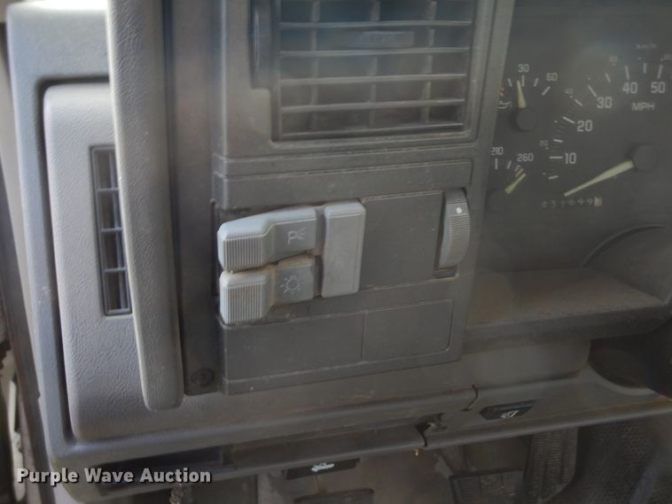 image for item DL6402 1992 Chevrolet C1500  pickup truck