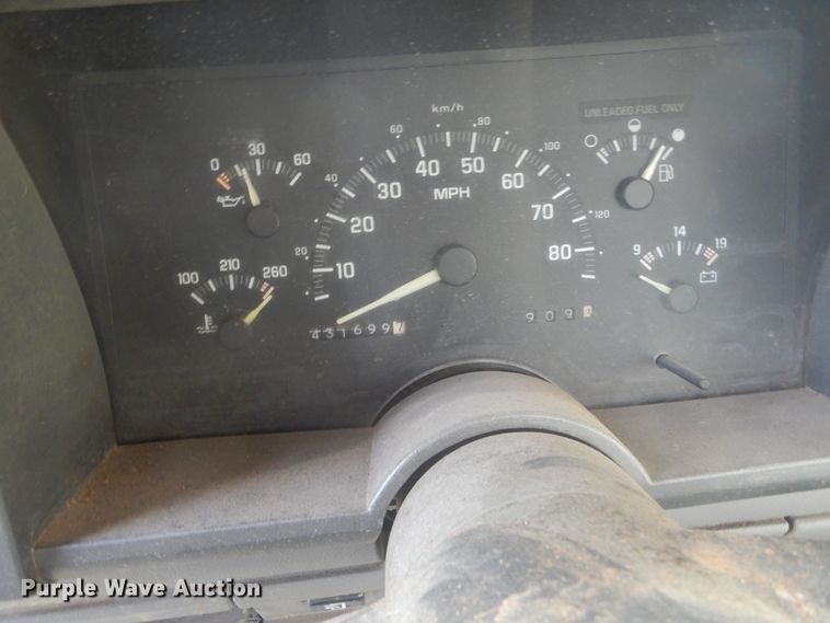 image for item DL6402 1992 Chevrolet C1500  pickup truck