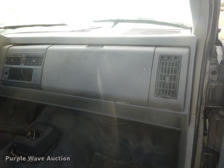 image for item DL6402 1992 Chevrolet C1500  pickup truck