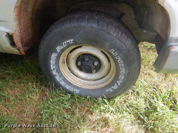 image for item DL6402 1992 Chevrolet C1500  pickup truck