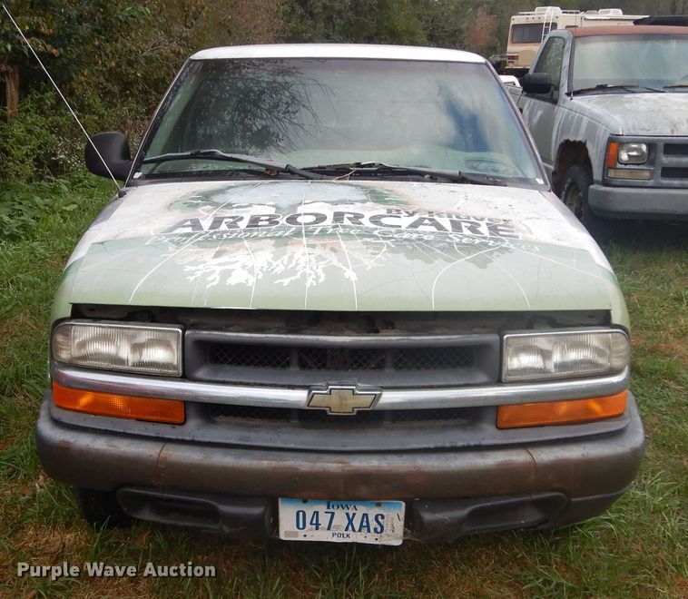 image for item DL6403 1998 Chevrolet S10  pickup truck