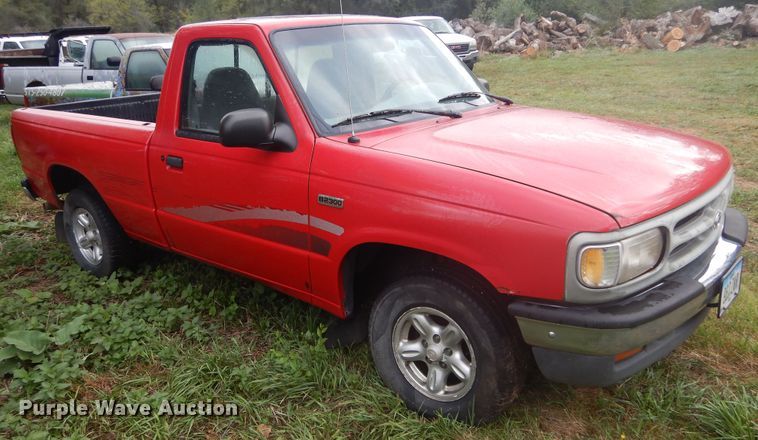 image for item DL6404 1997 Mazda B2300  pickup truck