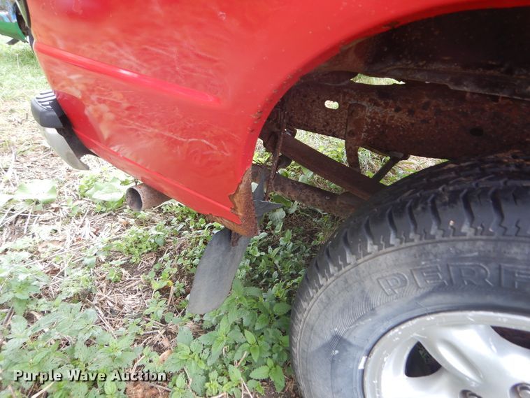 image for item DL6404 1997 Mazda B2300  pickup truck