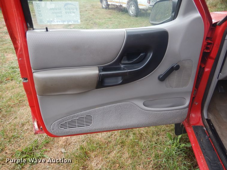 image for item DL6404 1997 Mazda B2300  pickup truck