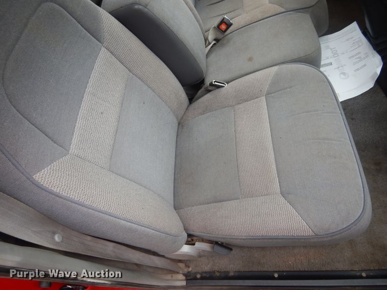 image for item DL6404 1997 Mazda B2300  pickup truck