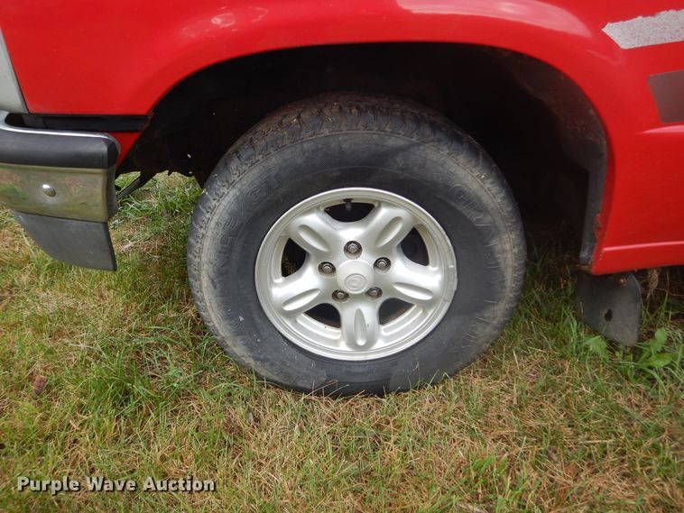 image for item DL6404 1997 Mazda B2300  pickup truck