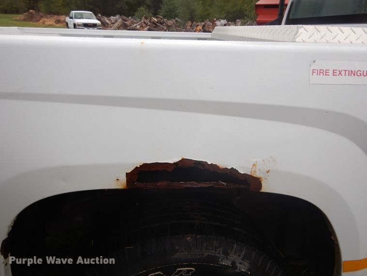 image for item DL6407 2004 GMC Canyon  pickup truck