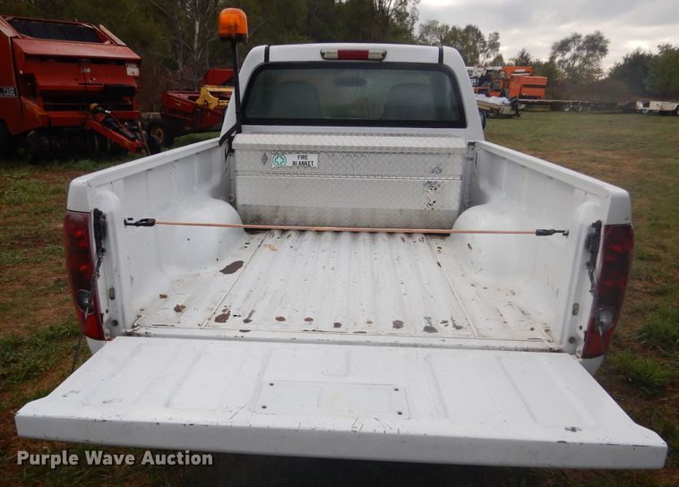 image for item DL6407 2004 GMC Canyon  pickup truck