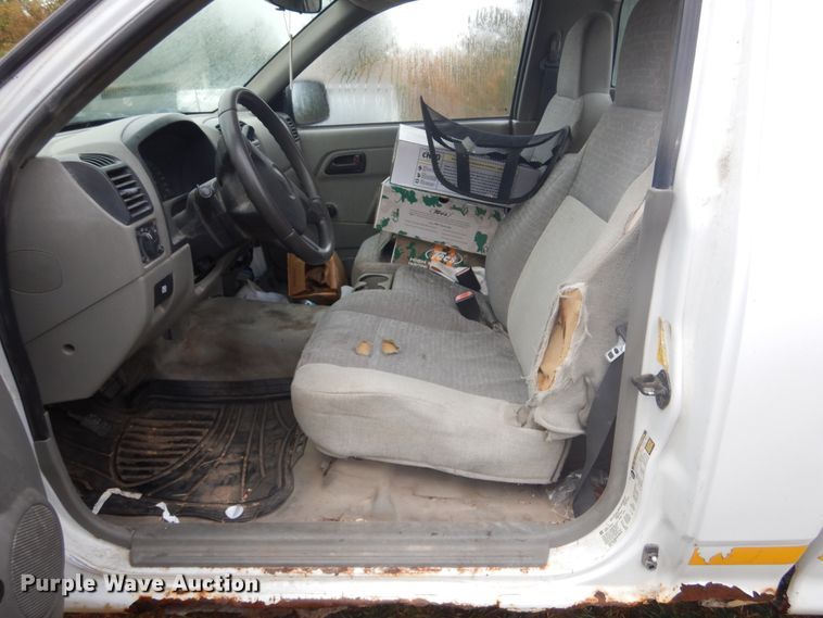 image for item DL6407 2004 GMC Canyon  pickup truck