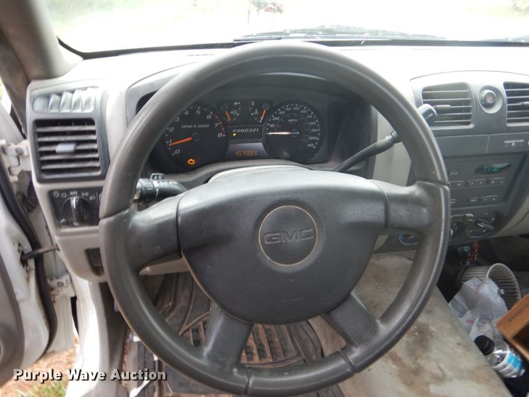 image for item DL6407 2004 GMC Canyon  pickup truck