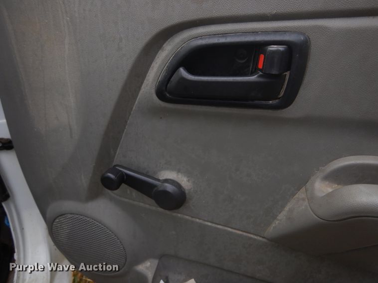 image for item DL6407 2004 GMC Canyon  pickup truck