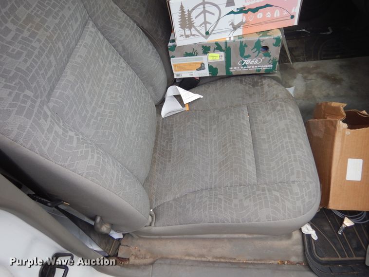 image for item DL6407 2004 GMC Canyon  pickup truck