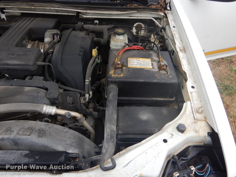 image for item DL6407 2004 GMC Canyon  pickup truck