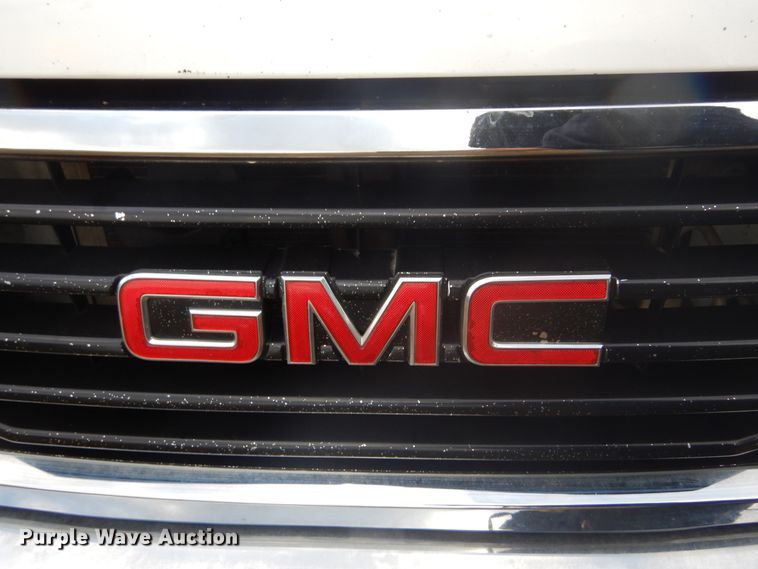 image for item DL6407 2004 GMC Canyon  pickup truck