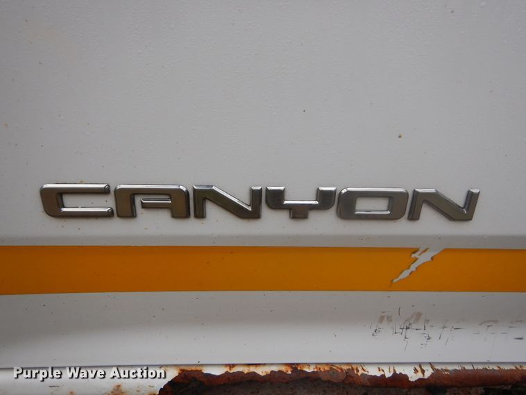 image for item DL6407 2004 GMC Canyon  pickup truck