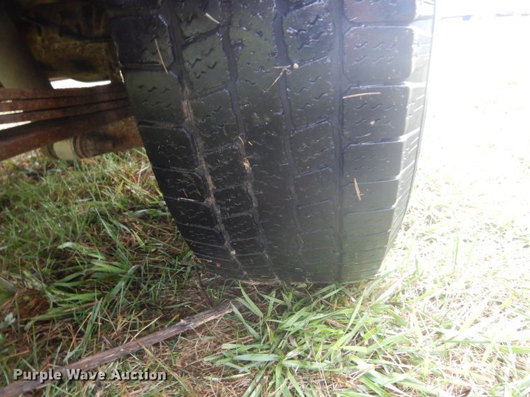 image for item DL6407 2004 GMC Canyon  pickup truck