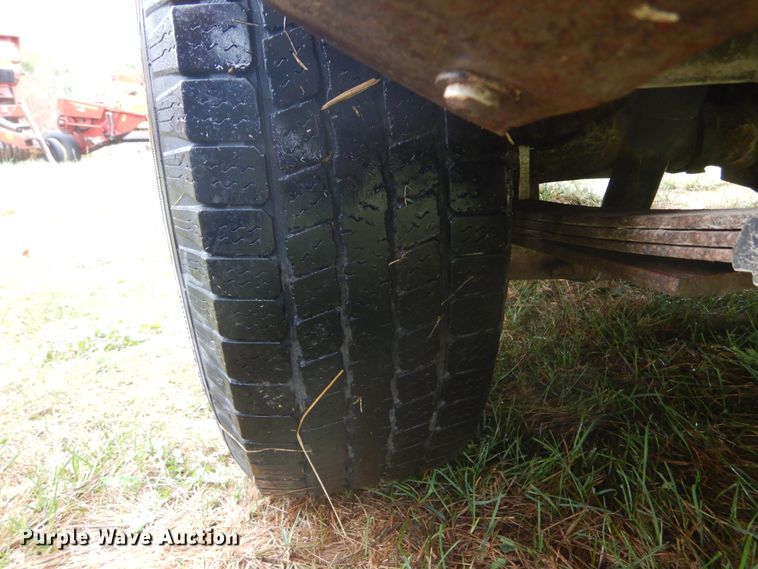 image for item DL6407 2004 GMC Canyon  pickup truck