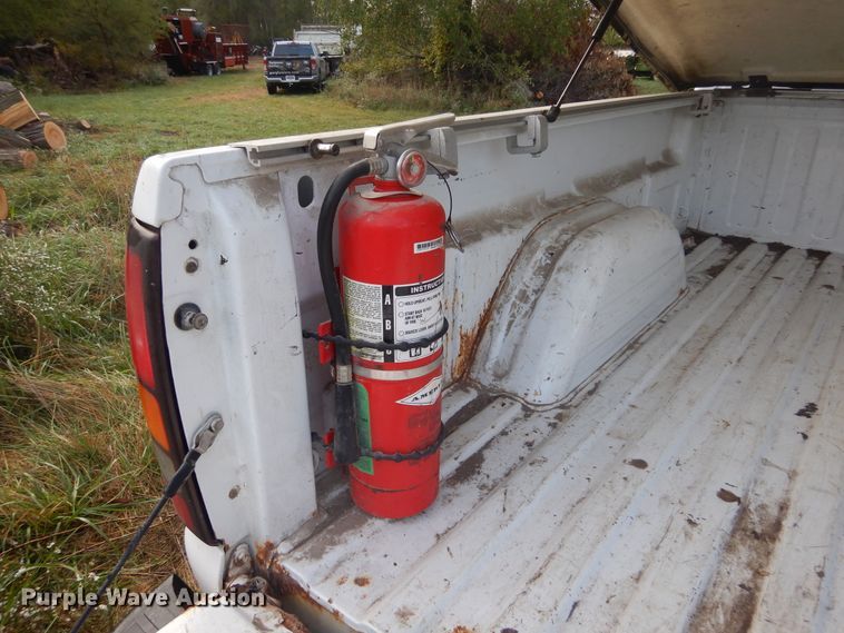 image for item DL6408 2005 GMC Sierra 1500  Ext. Cab pickup truck