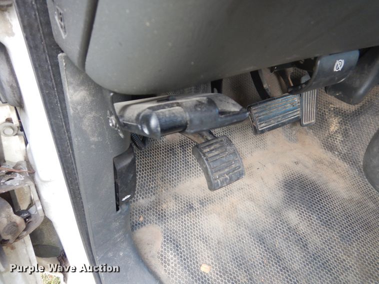 image for item DL6408 2005 GMC Sierra 1500  Ext. Cab pickup truck