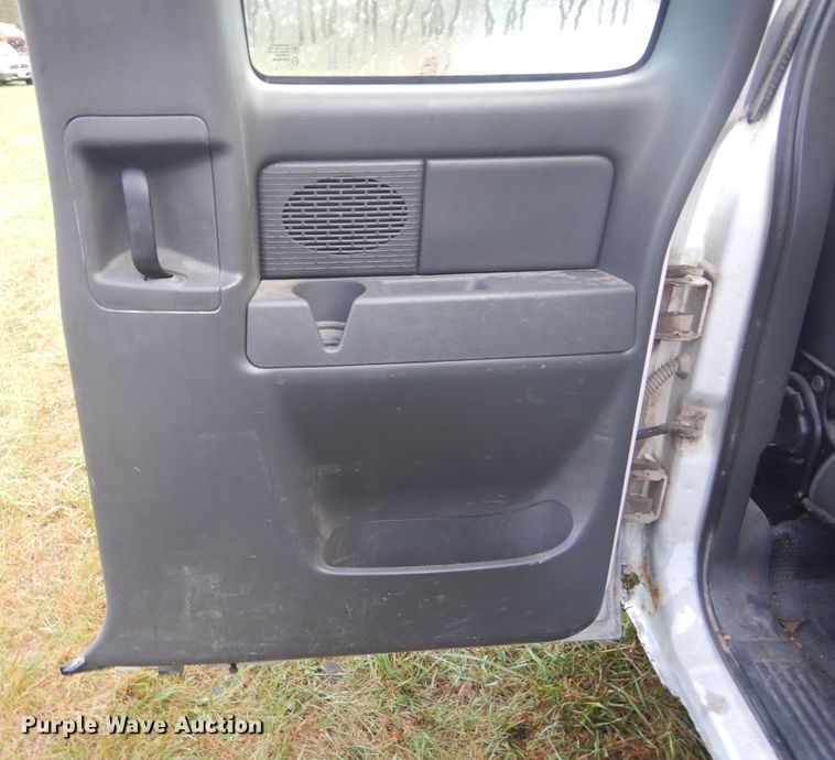 image for item DL6408 2005 GMC Sierra 1500  Ext. Cab pickup truck