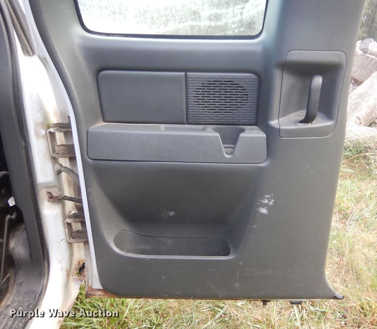 image for item DL6408 2005 GMC Sierra 1500  Ext. Cab pickup truck