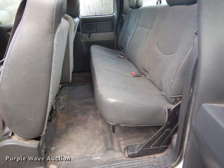 image for item DL6408 2005 GMC Sierra 1500  Ext. Cab pickup truck